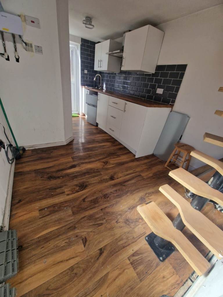 2 bedrooms flat near hernbay beach