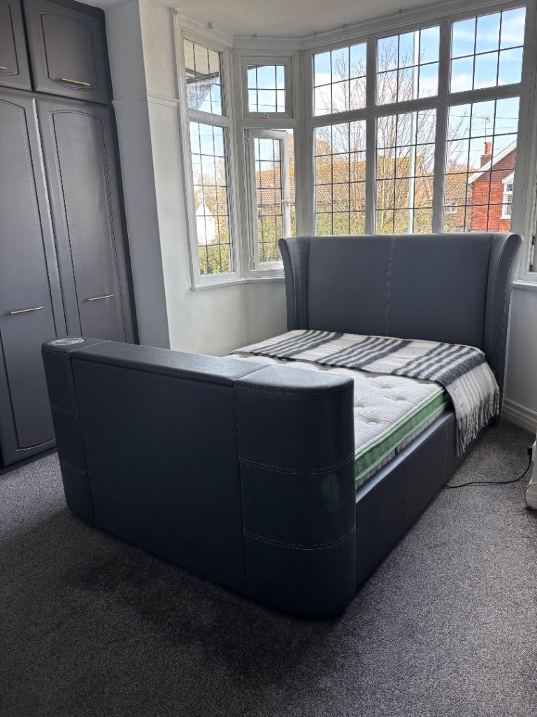 Luxury Tv Double Bed