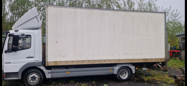 Wanted box van read advert 