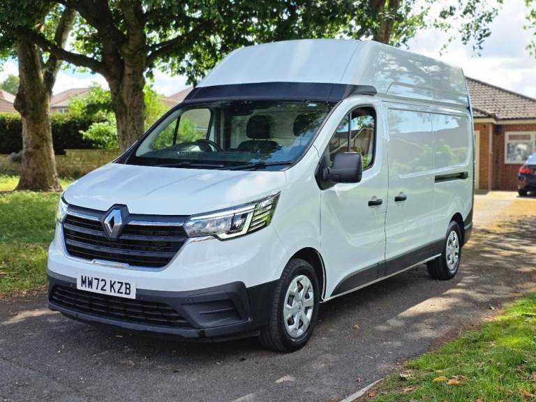 Renault, TRAFIC, Panel Van, 2023, Manual, 1997 (cc)