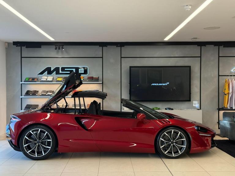  McLaren Artura 3.0T V6 7.4kWh Performance Spider 2dr Petrol Plug-in Hybrid SSG Euro 6 (s/s Petro...
