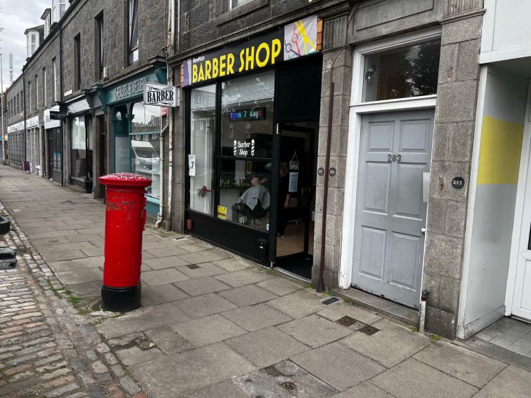 Retail unit in busy thoroughfare on Holburn Street  AB10 7FN