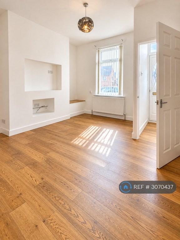 3 bedroom house in Burton Road, Barnsley, S71 (3 bed) (#3070437)