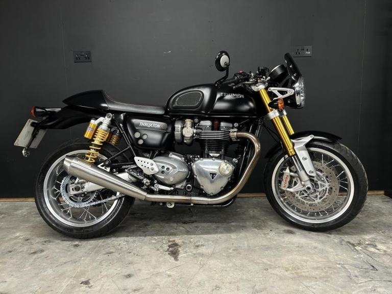 2016 16-PLATE TRIUMPH THRUXTON R 20,900 MILES * FSH * VANCE + HINES EXHAUSTS *