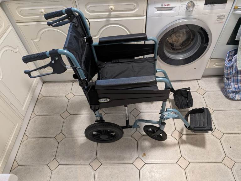 Light weight wheelchair 