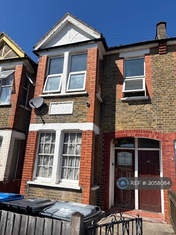 1 bedroom flat in St Pauls Road, Surrey, CR7 (1 bed) (#3058084)