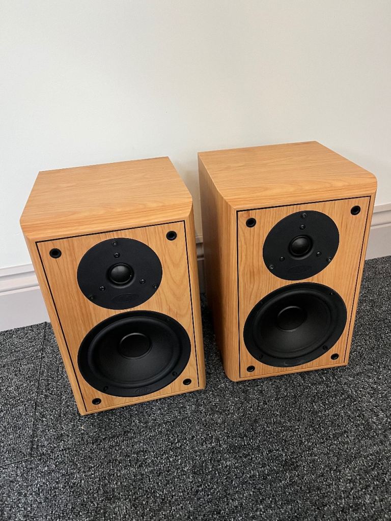 Eltax Symphony 4.2 Speakers – Good Condition, Light Wood Finish