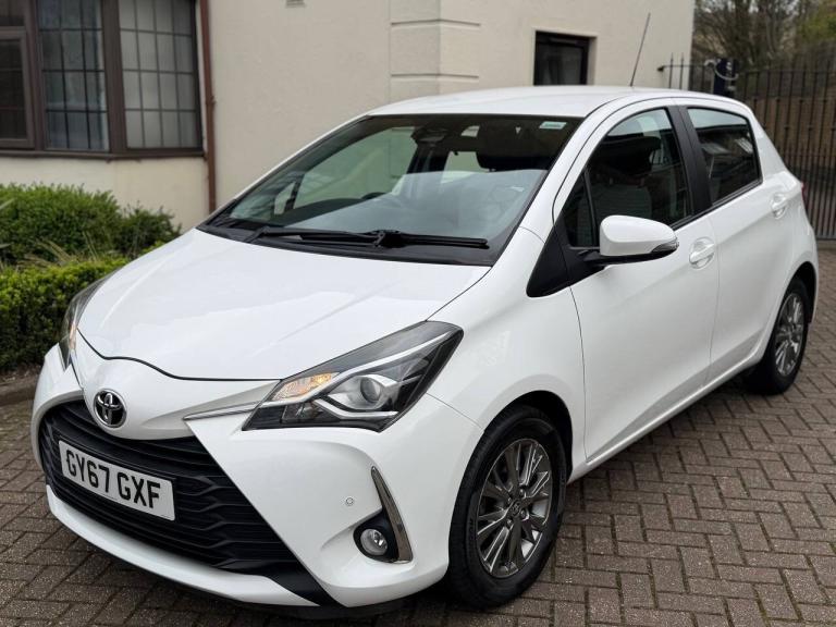 2018 Toyota Yaris 1.5 VVT-i Icon Tech 5dr CVT HATCHBACK Petrol Automatic