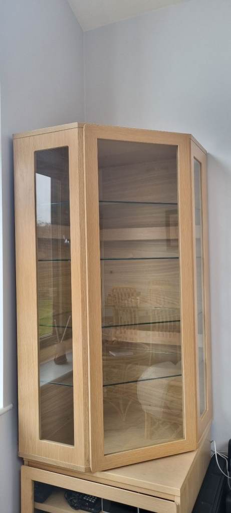 Display cabinet 