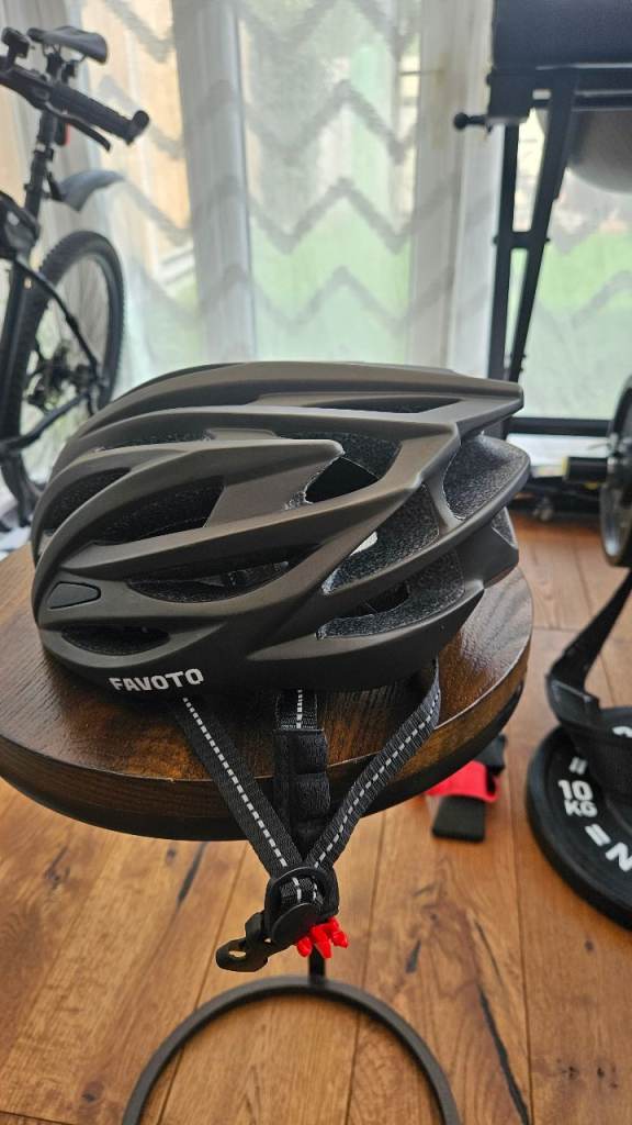 FAVOTO Cycling Helmet – Grey, As Good As New