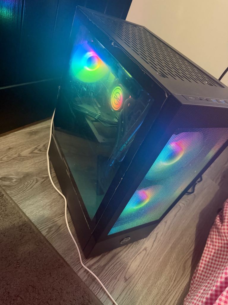 PCSPECIALIST Flux 350 Gaming PC - AMD Ryzen 7, RTX 5060 Ti, 1 TB