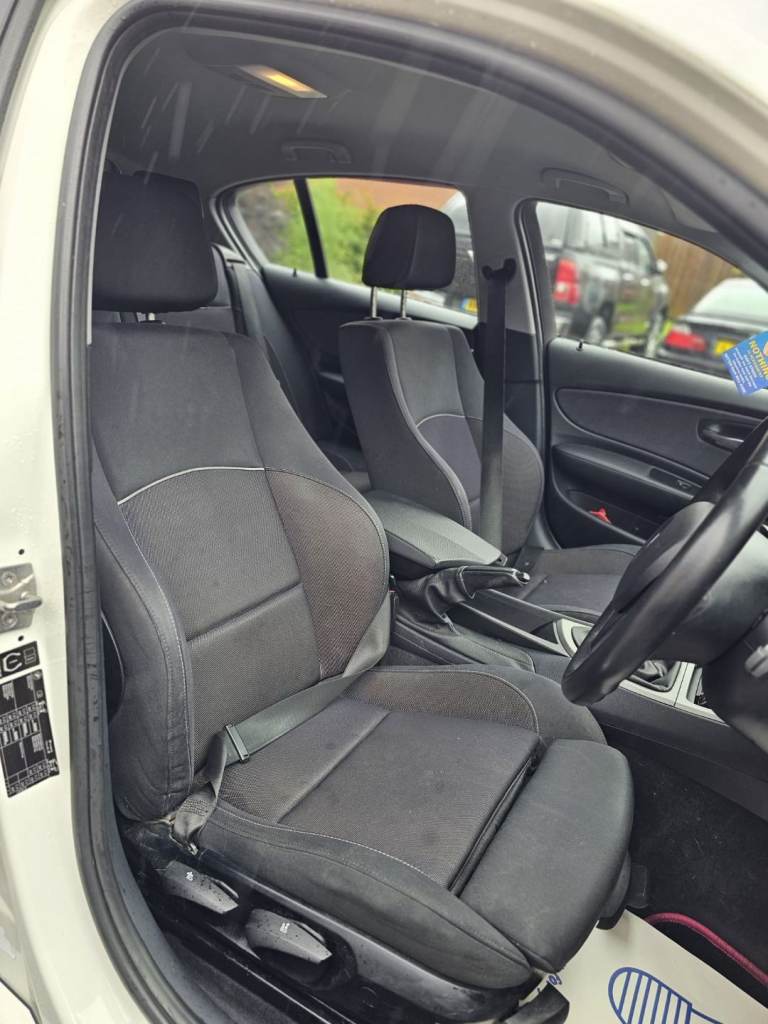 BMW, 1 SERIES, Hatchback, 2010, Manual, 1995 (cc), 5 doors