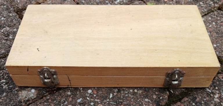 Auger wood drills in a wooden case