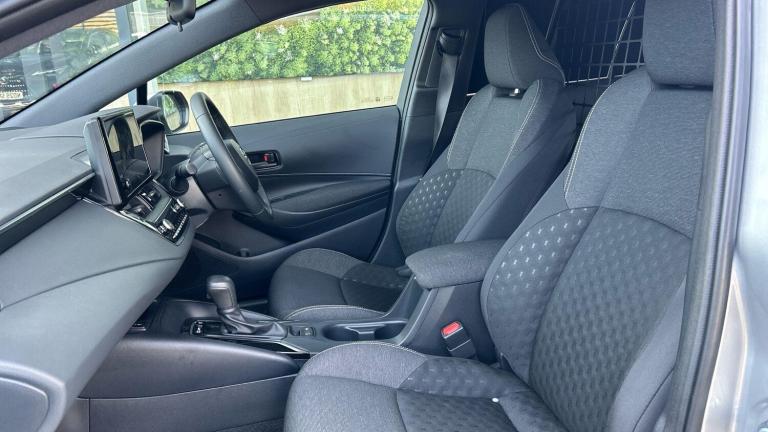  Toyota Corolla 1.8 VVT-h Car Derived Van 5dr Petrol Hybrid CVT Euro 6 (s/s) (140 ps) Petrol/Elec...