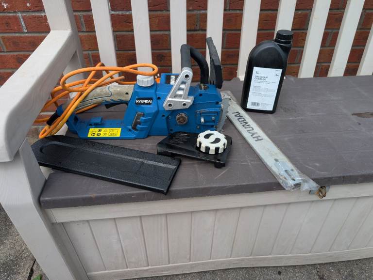 Hyundai chainsaw 