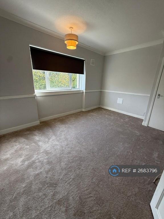 3 bedroom flat in Nethercairn Road, Glasgow, G43 (3 bed) (#2683796)