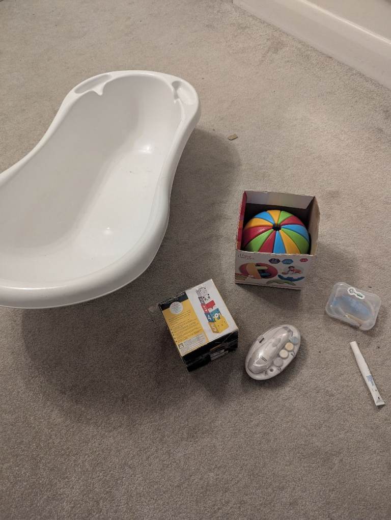 Baby bathtub, jumperoo , baby grooming kits and baby toys 