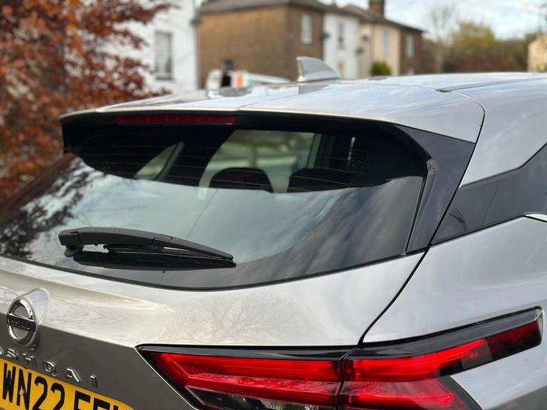 2022 Nissan Qashqai 1.3 DIG-T MHEV Acenta Premium XTRON Euro 6 (s/s) 5dr HATCHBACK Petrol/Electri...