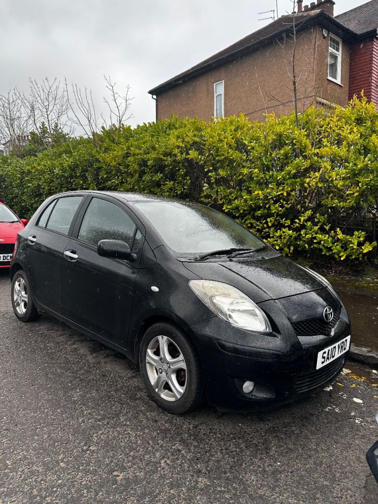 Perfect Toyota Yaris | great price | Can sell parts 