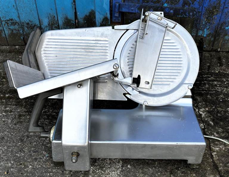 Commercial Meat Slicer