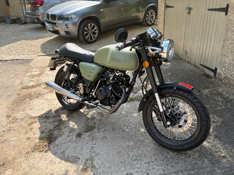 Herald Motor CO, Cafe, 2024, 124 (cc)