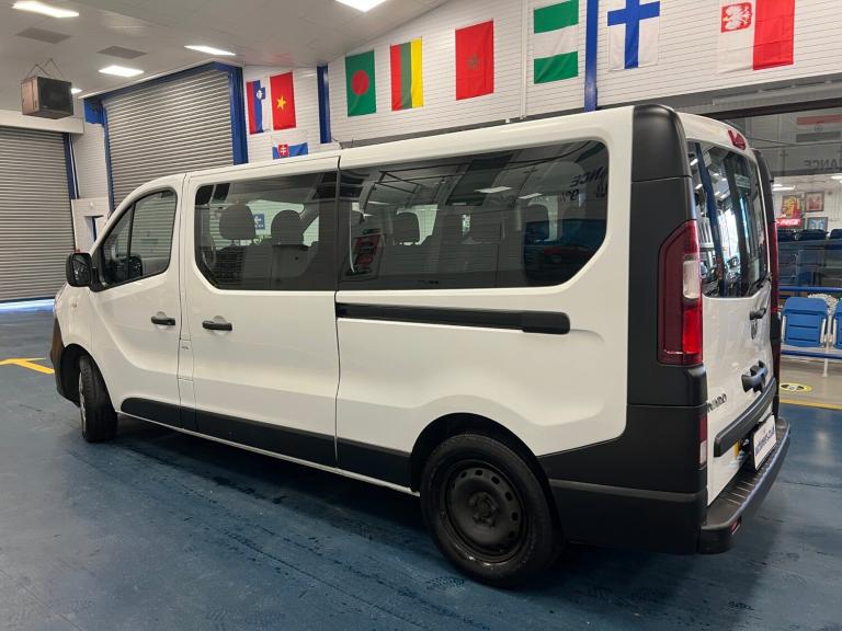 2018 Vauxhall Vivaro L2 1.6CDTI 120PS 9 SEAT LWB MINIBUS (EURO 6) ------------------------------ ...