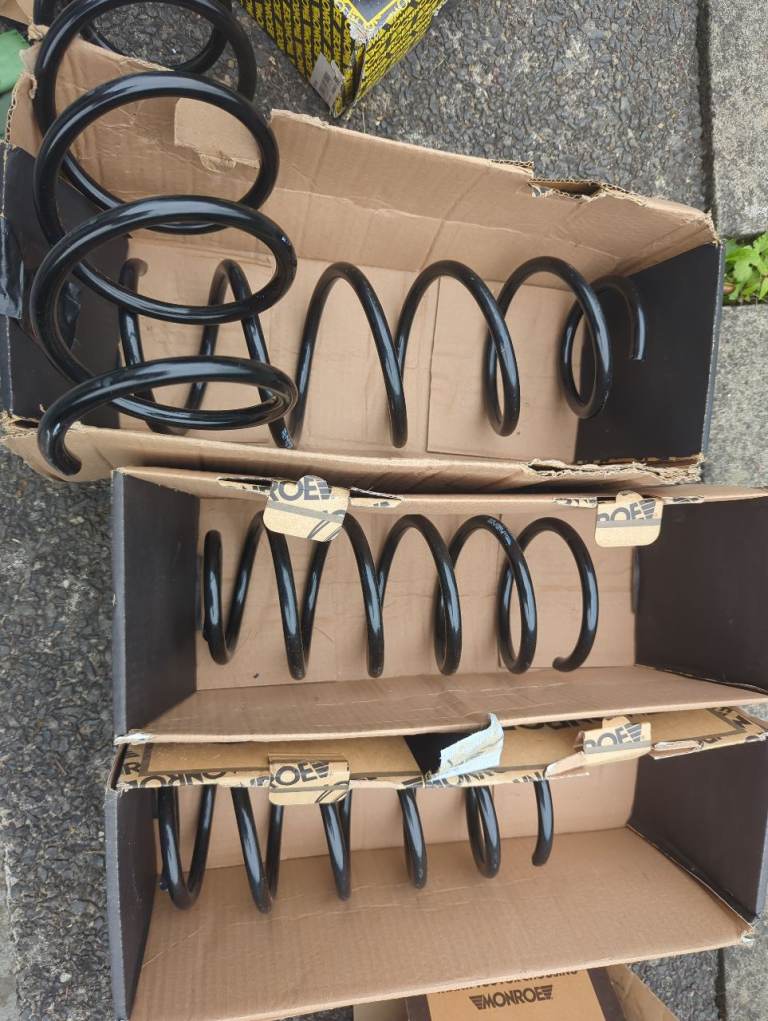 Full set of spring coils bought for Hatchback corsa but suitable for otheres as well