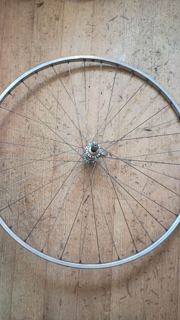 Gipiemme pista clincher front wheel 700c (free tyre & inner tube) 