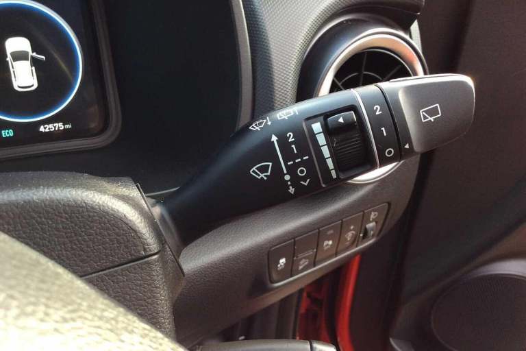 2022 Hyundai KONA 1.0 TGDi 48V MHEV SE Connect 5dr HATCHBACK Petrol/Electric Hybrid Manual