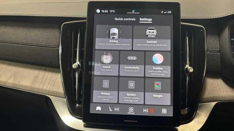 2025 Volvo XC90 Ultra T8 AWD Plug-in hybrid Electric/Petrol Dark 7 Seats Automatic SUV Hybrid Aut...