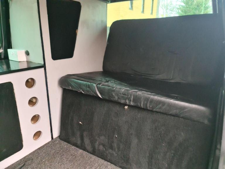 VOLKSWAGEN TRANSPORTER 2.0 BiTDI T32 Kombi DSG L1 H1 4dr 2010