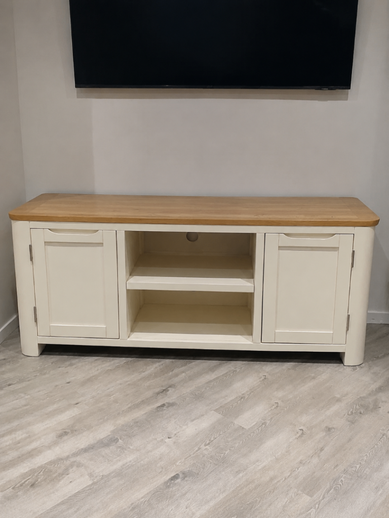 Oak Furnitureland Hove Large TV Media Unit – Cream & Solid Oak