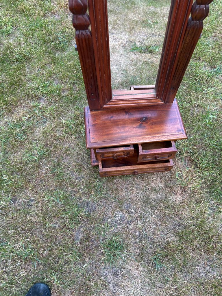Dressing table mirror 