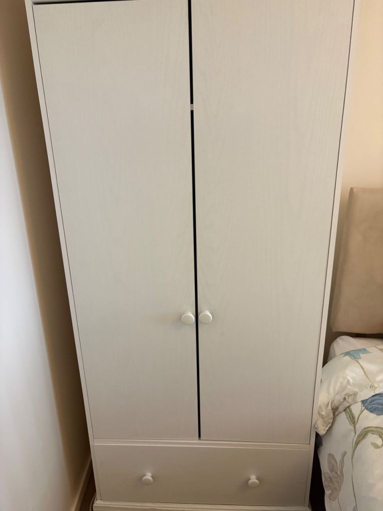White Wardrobe with Hanging Rail and Drawer – Good Condition