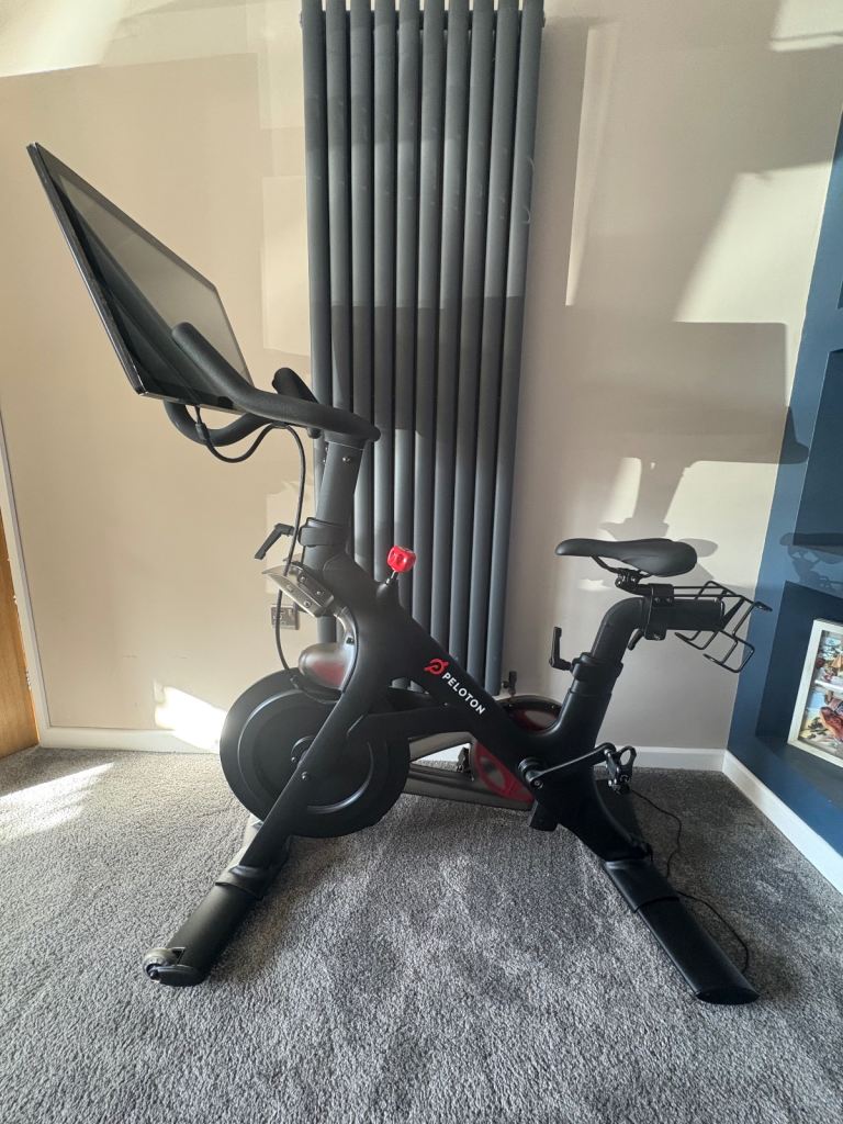 Peloton Bike - plus 2 shoes size 7&10