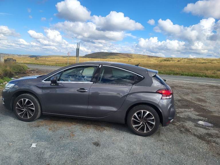 DS, DS 4, Hatchback, 2016, Manual, 1560 (cc), 5 doors