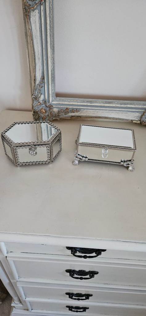 2 x brand new jewellery boxes