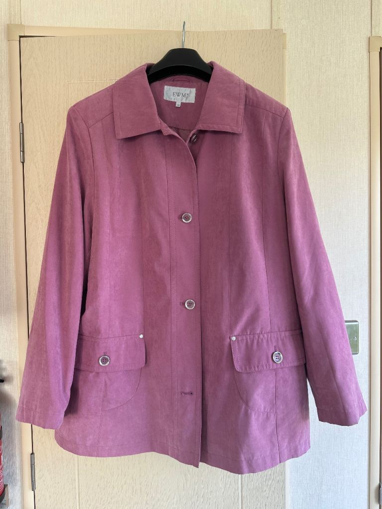 Reduced Size 20 Lightweight ladies summer coat 