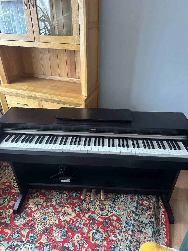 Yamaha Arius YPD-162R