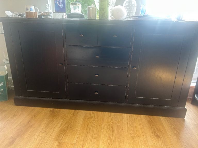 Sideboard 