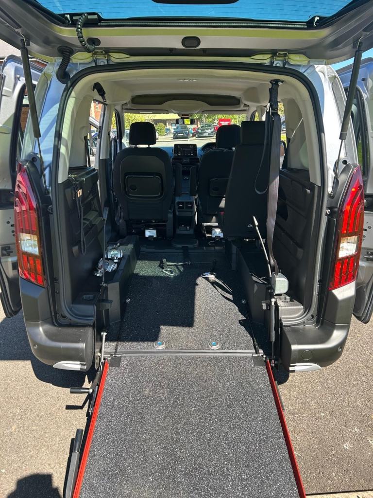 2023 Peugeot RIFTER HORIZON RE TD AUTO 1.5 HDi Wheelchair Access only 4Kmiles