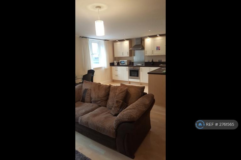 2 bedroom flat in Jenner House, Nottingham, NG3 (2 bed) (#2761565)