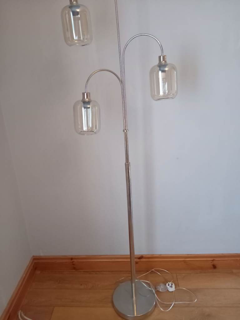 Tall floor lamp