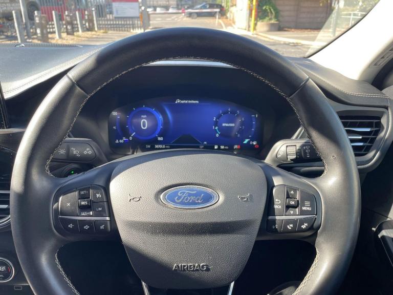 2023 Ford Kuga Kuga Vignale 5 door 1.5L EcoBoost 150PS FWD 6 Speed Manual HATCHBACK Petrol Manual