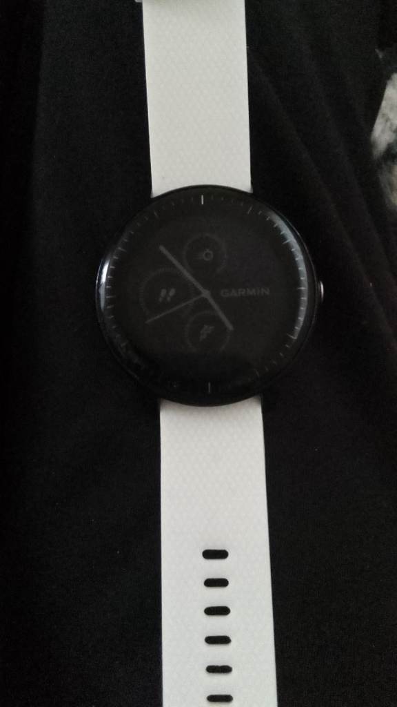 Garmin smartwatch 