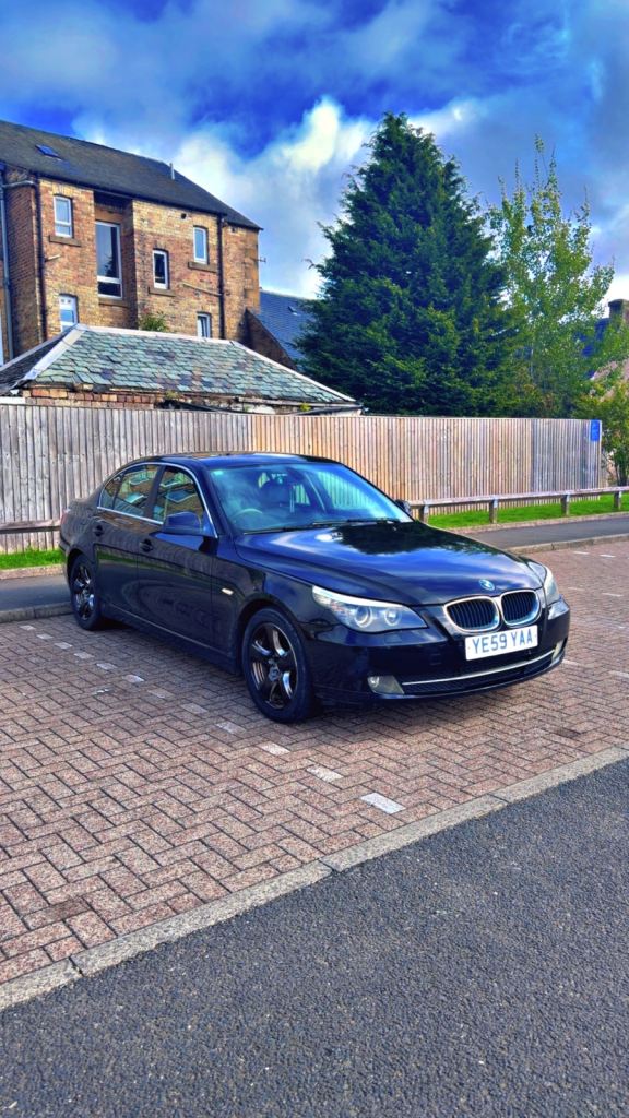 SELL OR SWAPS BMW 520D SE BUISNESS EDITION 2.0L- 12 MONTHS MOT DRIVES GREAT LEATHER SEATS SAT NAV