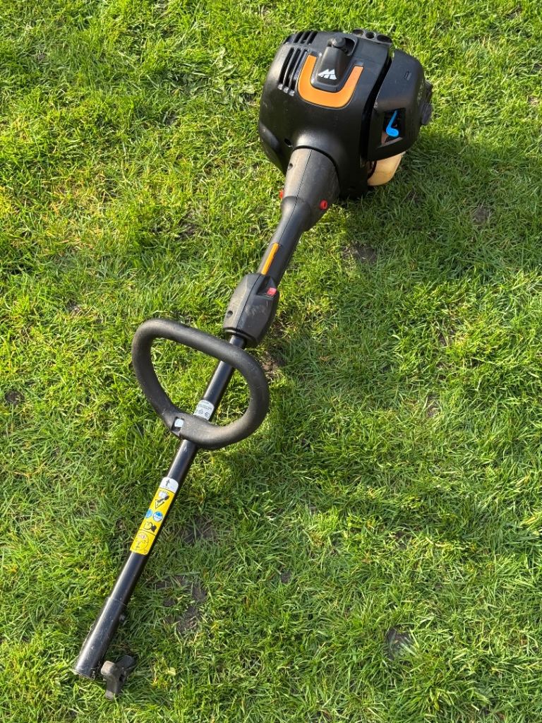 McCulloch T26 Petrol Strimmer SPARES OR REPAIRS