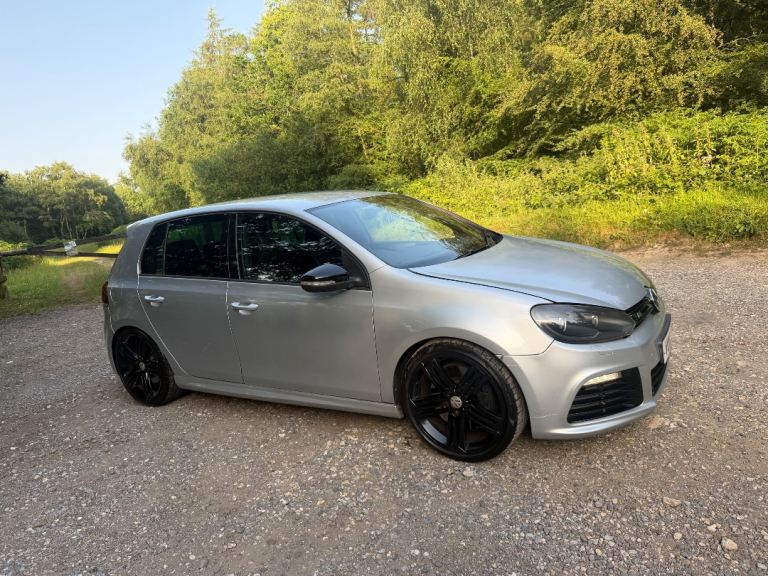Volkswagen golf r