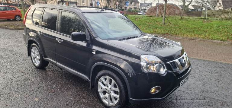 NISSAN XTRAIL 2LITRE DCI NTECH FACTORY BLACK STUNNING 2013 MOT SEPT 26