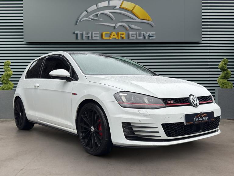 VOLKSWAGEN GOLF 2.0 TSI BlueMotion Tech GTI Performance 2015